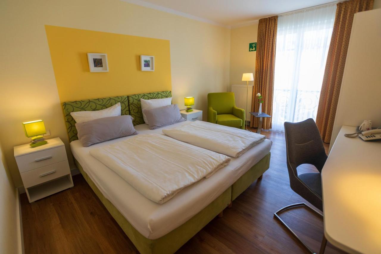 Landhotel Gillenfelder Hof Εξωτερικό φωτογραφία
