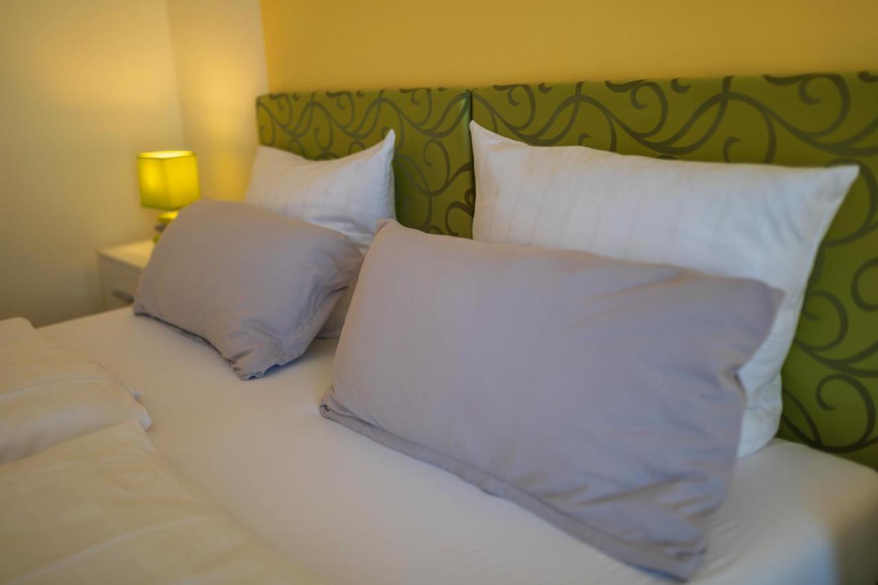 Landhotel Gillenfelder Hof Εξωτερικό φωτογραφία
