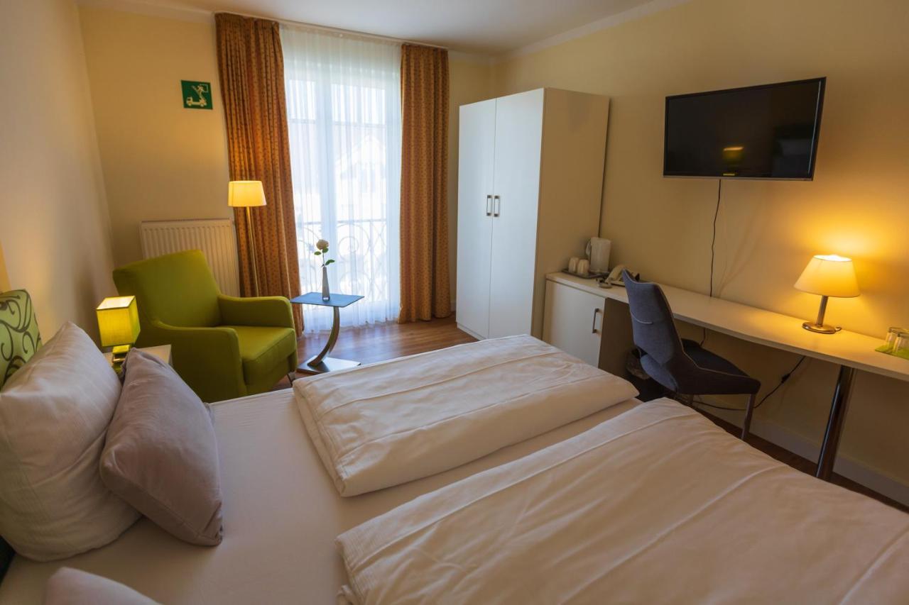 Landhotel Gillenfelder Hof Εξωτερικό φωτογραφία