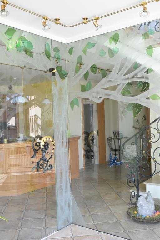 Landhotel Gillenfelder Hof Εξωτερικό φωτογραφία